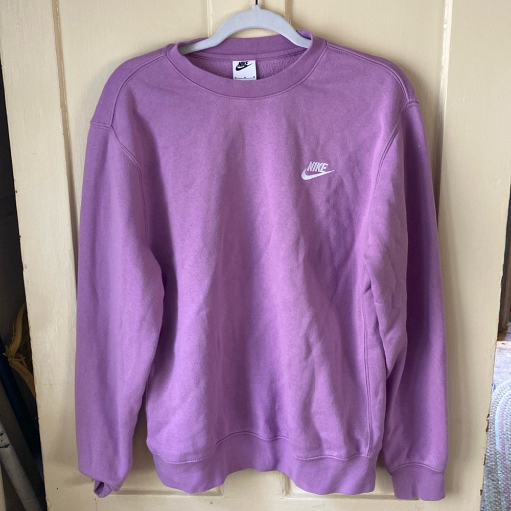 Lavender crew top Nike sweatshirt